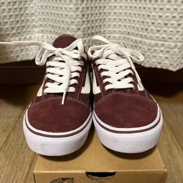 Vans 버건디 스웨이드 스니커즈