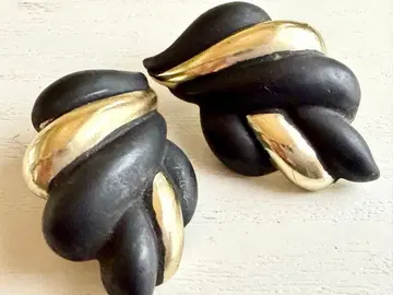 골동품 매트 블랙 x 골드 개성파 유니크 빈티지 귀찌