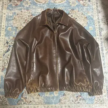 브라운 가죽 자켓