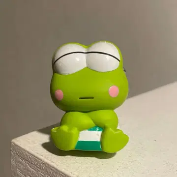 케로케로케로피 생각하는 브로치