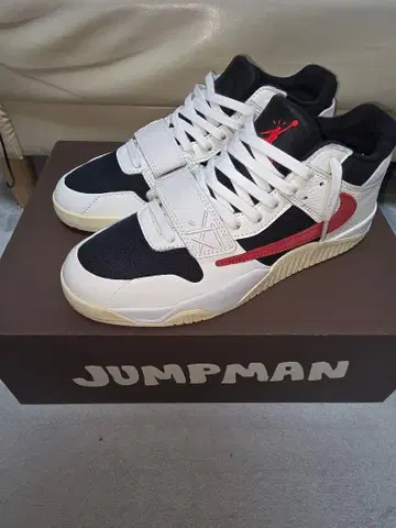 트래비스 점프맨 잭 TR '유니버시티 레드'