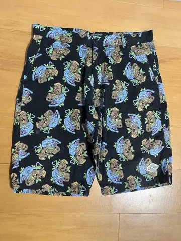 CRYME 팬서, 티키 패턴 숏팬츠