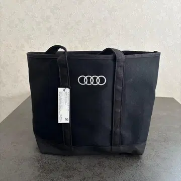 Audi 블랙 토트백 캔버스 자택 보관품입니다