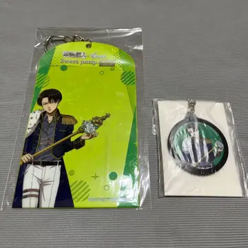 진격의 거인 x 에스크 입장 특전 리바이 브로마이드 홀더, 키링