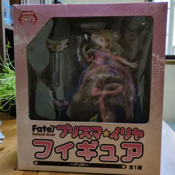 Fate/kalied liner 프리즈마 이리야 피규어
