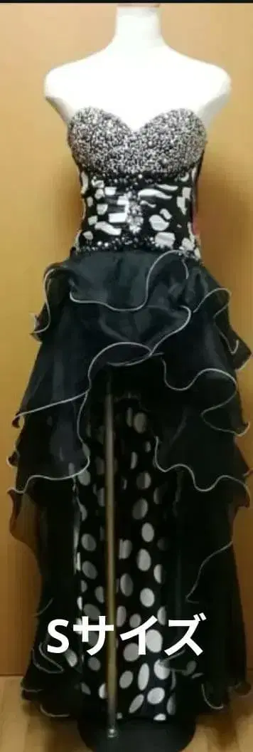 Angel R 비즈 장식의 블랙 앤 화이트 도트 드레스 S (할인 가능)