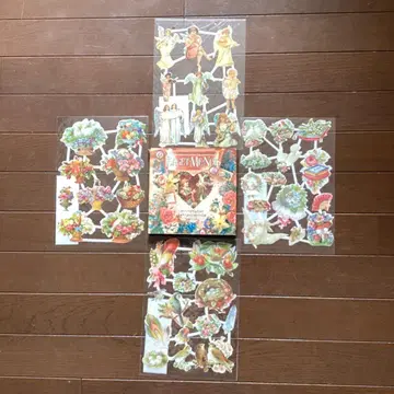 빅토리아 시대 도서와 새상품 씰