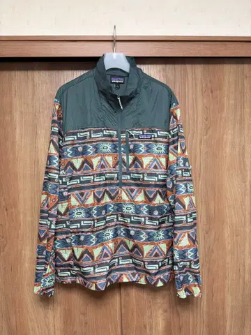 patagonia 후디니 스타쉬 사이즈 L HGFO