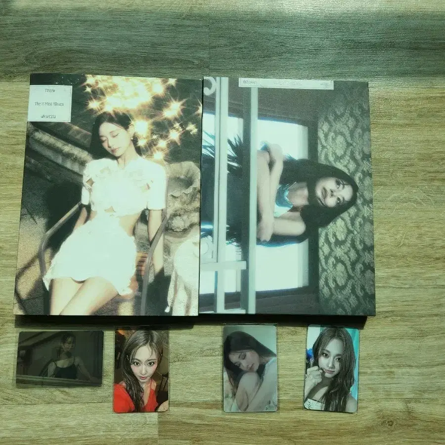 Bulk) Twice Tzuyu Jeongyeon Strikezone Photocard (Super Rare Poca
