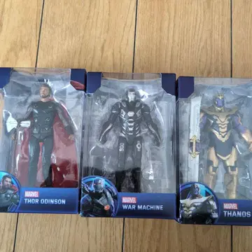 MARVEL 피규어 3체 세트