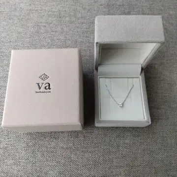va 반돔 아오야마 목걸이