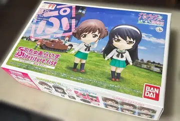 푸치아라이즈 걸즈&판처 유카린 아사코 세트