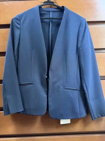 앞으로의 학교 설명회에! PLST 네이비 노카라 자켓 중고품 택 포함