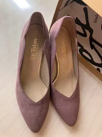LE TALON 루탈론 퍼플 스틸레토 펌프스 23.5cm 새상품급