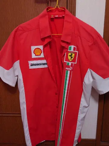 푸마 페라리 반팔 피트 셔츠 L 사이즈