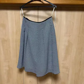 폴 스튜어트 플레어 스커트 사이즈 8