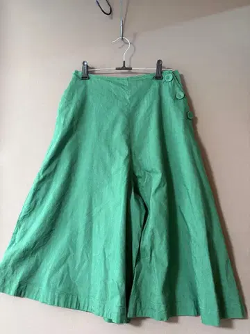 뷔르데사봉 그린 가우초 팬츠 사이드 버튼 포함