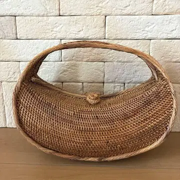 아타백 핸드백 타원형 발리 라탄