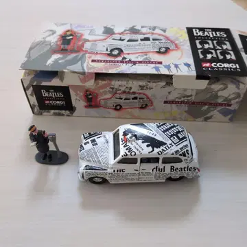 비틀즈 newspaperTaxi 미니카 세트 코기