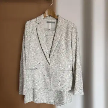 띠어리 럭스 트위드 수트 사이즈 40