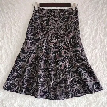 INDIVI 인디비 플레어 스커트 S 블랙/핑크 캐주얼 오피스