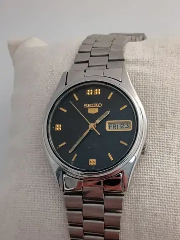 SEIKO 세이코5 자동 시계 블랙 다이얼 작동