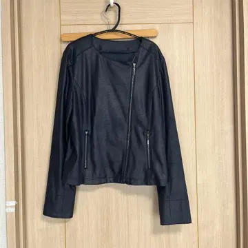 Leilian 페이크 레더 재킷 네이비