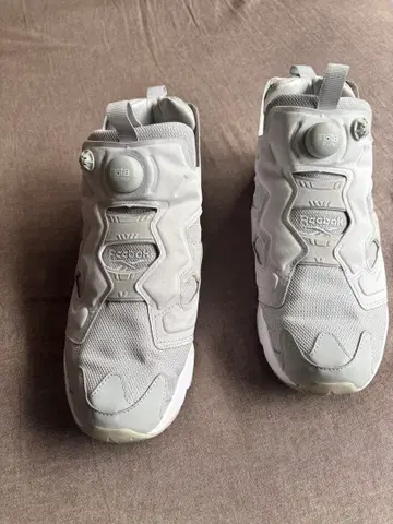 리복 인스타펌프 퓨리 화이트