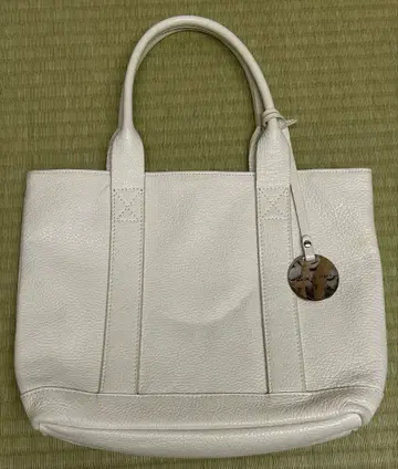 BEVINI 화이트 가죽 토트백