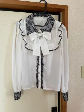 Ank Rouge 양산형 지뢰계 화이트 블라우스 긴팔