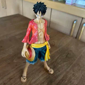 원피스 루피 피규어 밀짚모자 포함