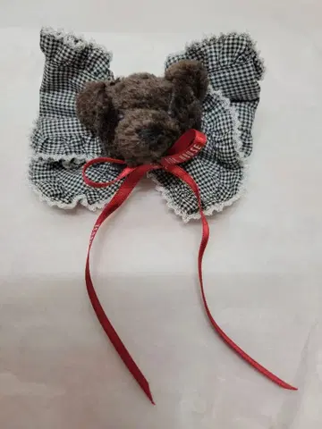 PINKHOUSE 곰 코사지