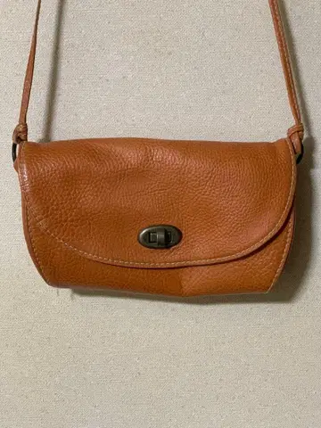 artigiano 플랩 숄더백