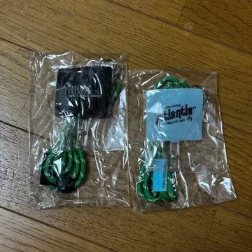 Mrs. GREEN APPLE 스마트폰 숄더