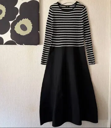 플라스테 PLST 홀가먼트 니트 플레어 원피스 보더