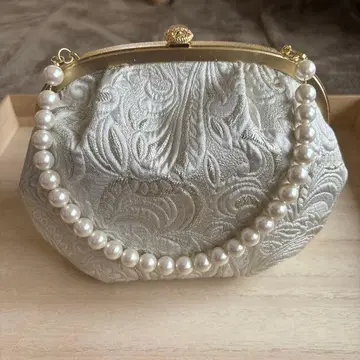 진주 가마구치 백 성인식