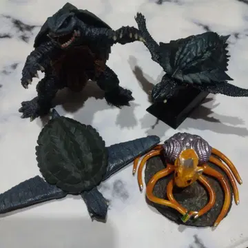 울티메트 플라즈마 가메라 격조 & 이리스 유체 가메라 비행 형태 등