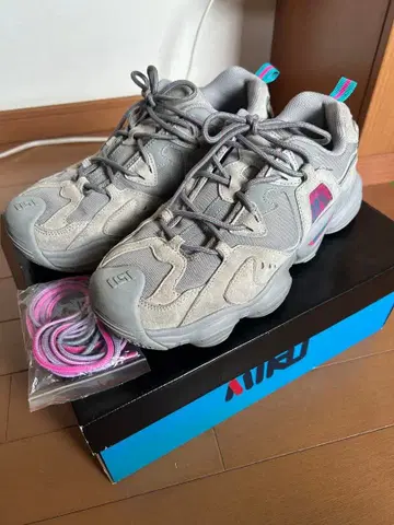 FILA 하츠네 미쿠 FLOATERS 27.5cm 플로터 콜라보 모델