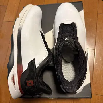 풋조이 PRO SLX BOA 화이트 계열 27.5 WIDE 남성용