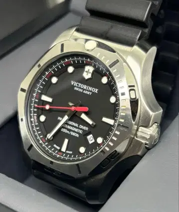 빅토리녹스 I.N.O.X. 프로페셔널 다이버