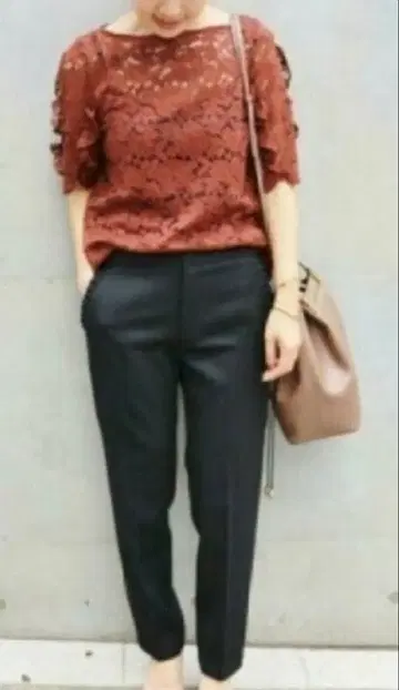 새상품급 이에나 프릴 포켓 팬츠 시착만 한 상품