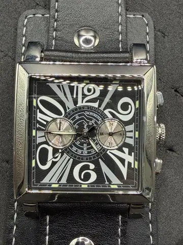 COGU 블랙 가죽 손목시계