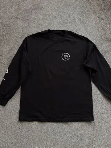 BRIXTON 브릭스톤 FENDER L 사이즈 롱T