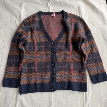 드리스반노튼 체크 니트 가디건