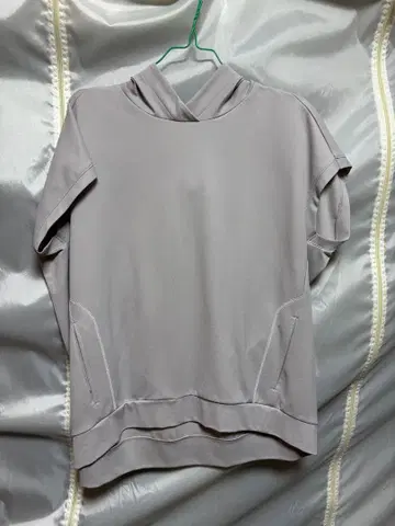 후드 부착 그레이 T셔츠 Gabardine K.T 개버딘 KT 풀오버