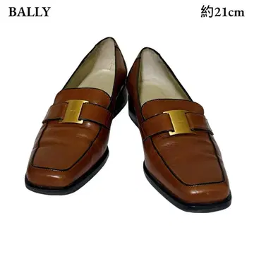 발리 로퍼 스퀘어토 21cm 가죽 브라운 골드 금장 장식