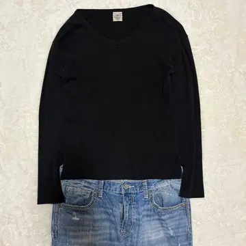 archive 00s y2k black thermal cut sew