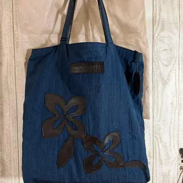 이비자 네이비 꽃무늬 토트백