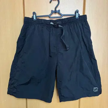 UNDEFEATED 나일론 하프 팬츠 블랙