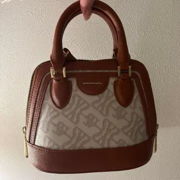 사만사베가 브라운 숄더백